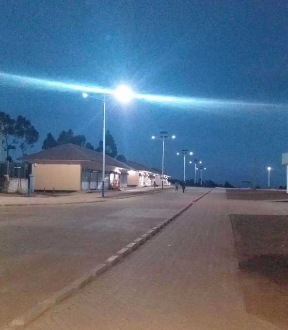 丰镇市非洲科特迪瓦太阳能路灯工程